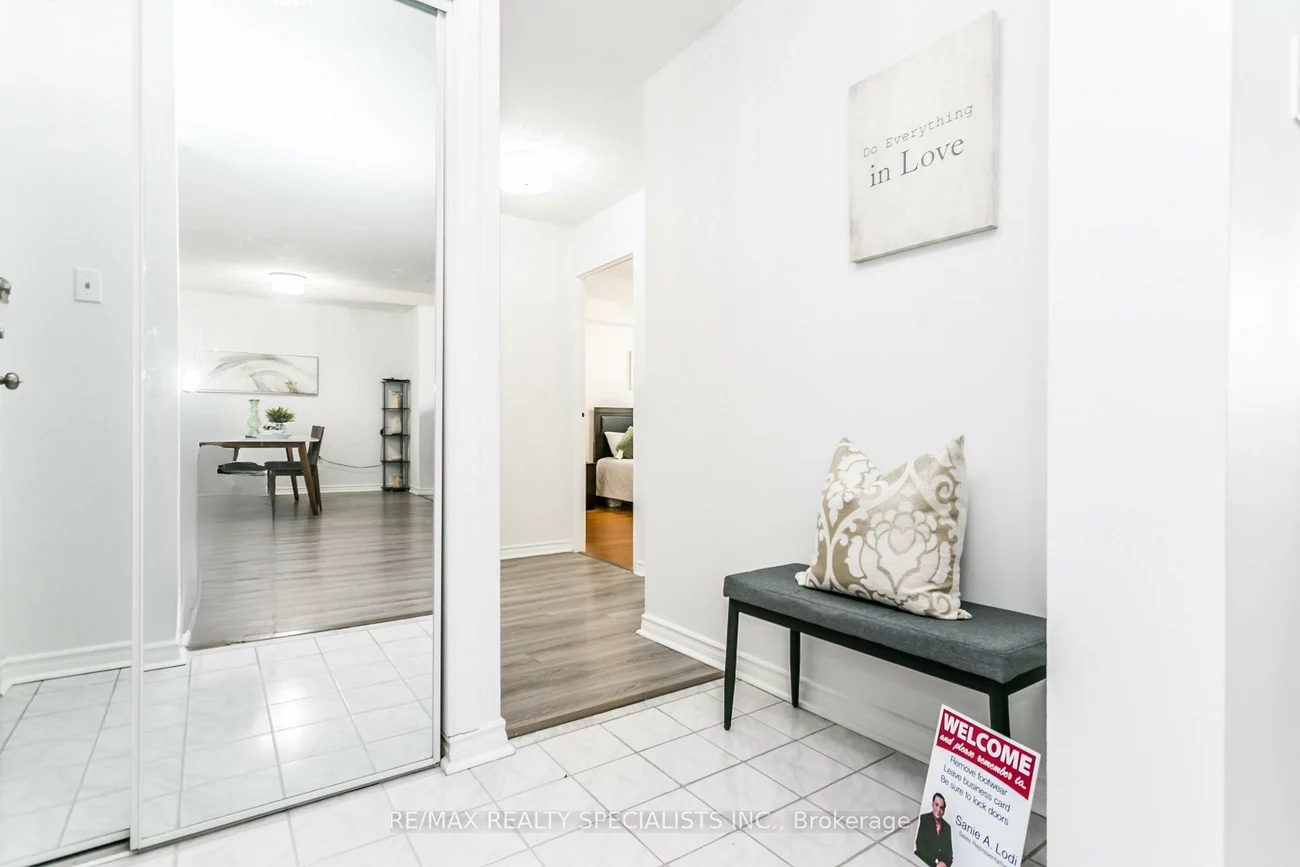 21, Knightsbridge, Queen Street Corridor, Brampton