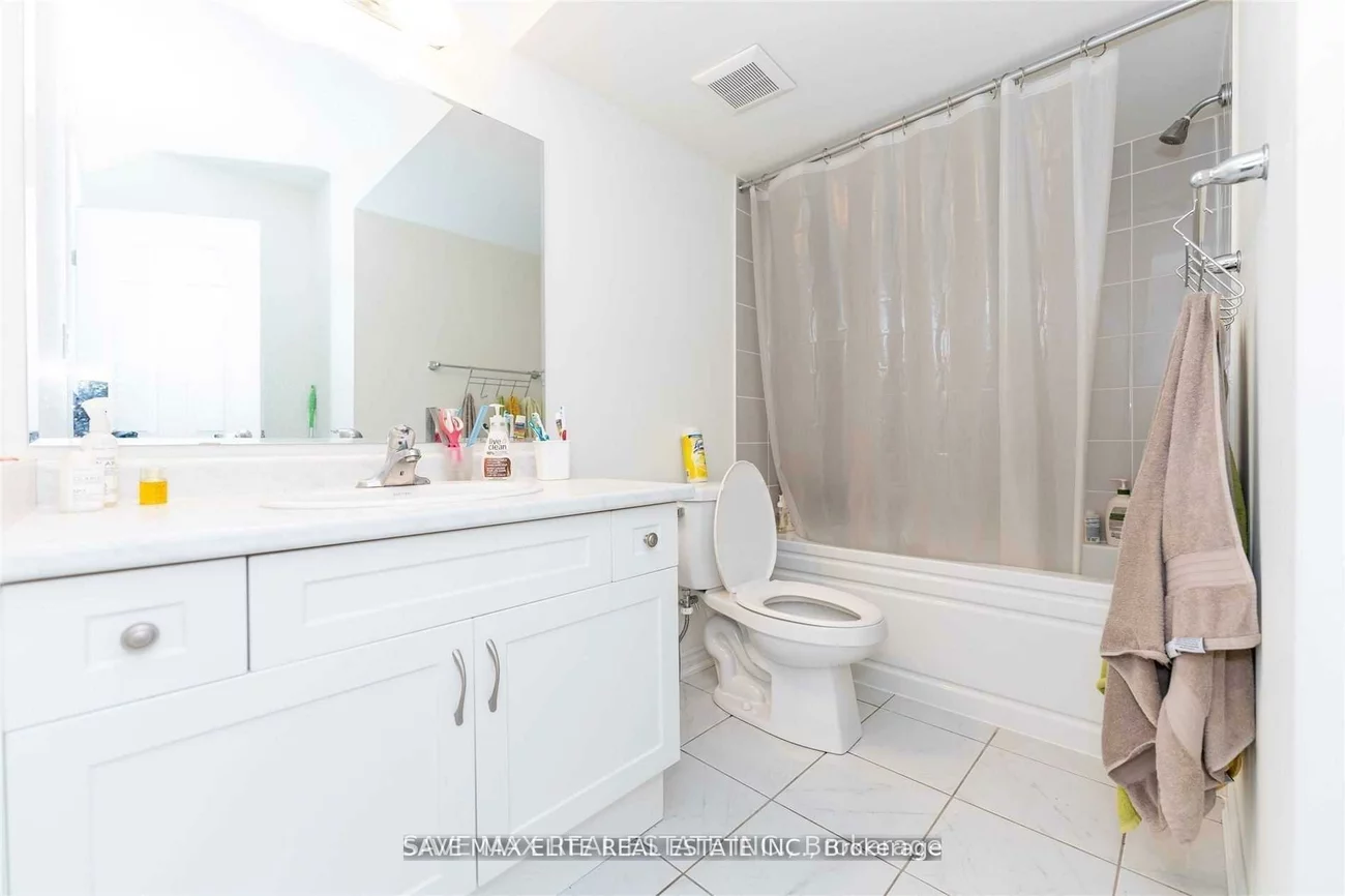 250, Lagerfeld, Northwest Brampton, Brampton