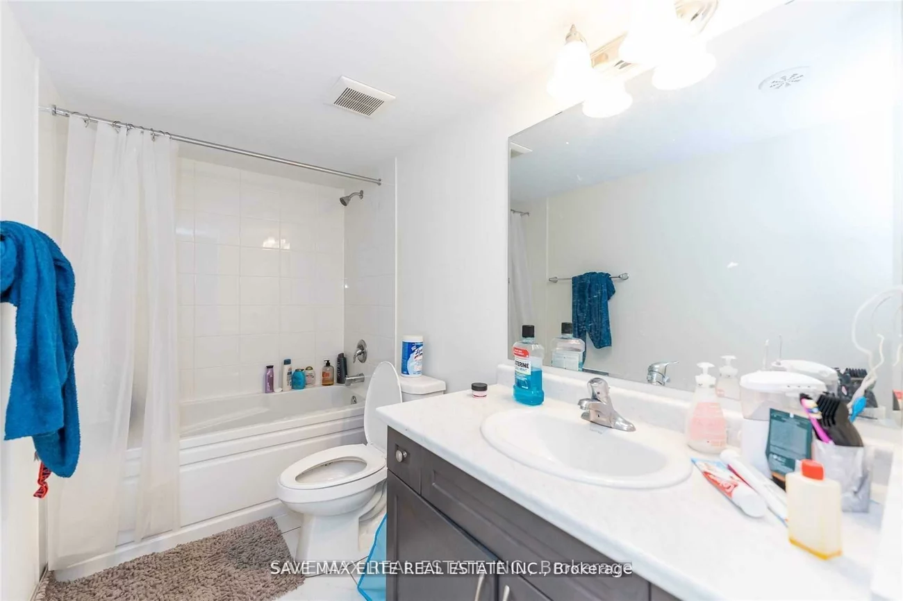 250, Lagerfeld, Northwest Brampton, Brampton