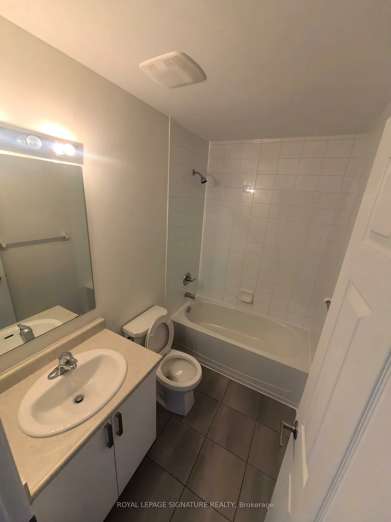 1, Beckenrose, Bram West, Brampton