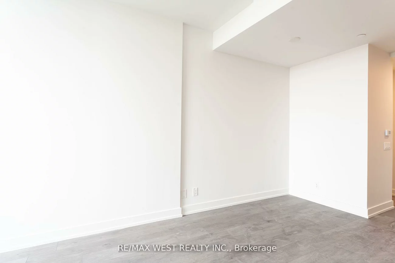 215, Veterans, Northwest Brampton, Brampton