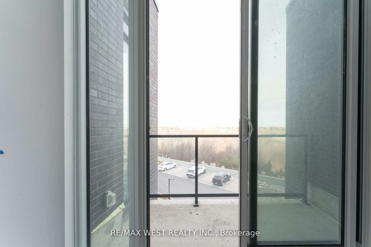 215, Veterans, Northwest Brampton, Brampton