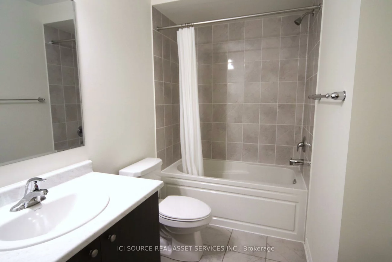 250, Lagerfeld, Northwest Brampton, Brampton
