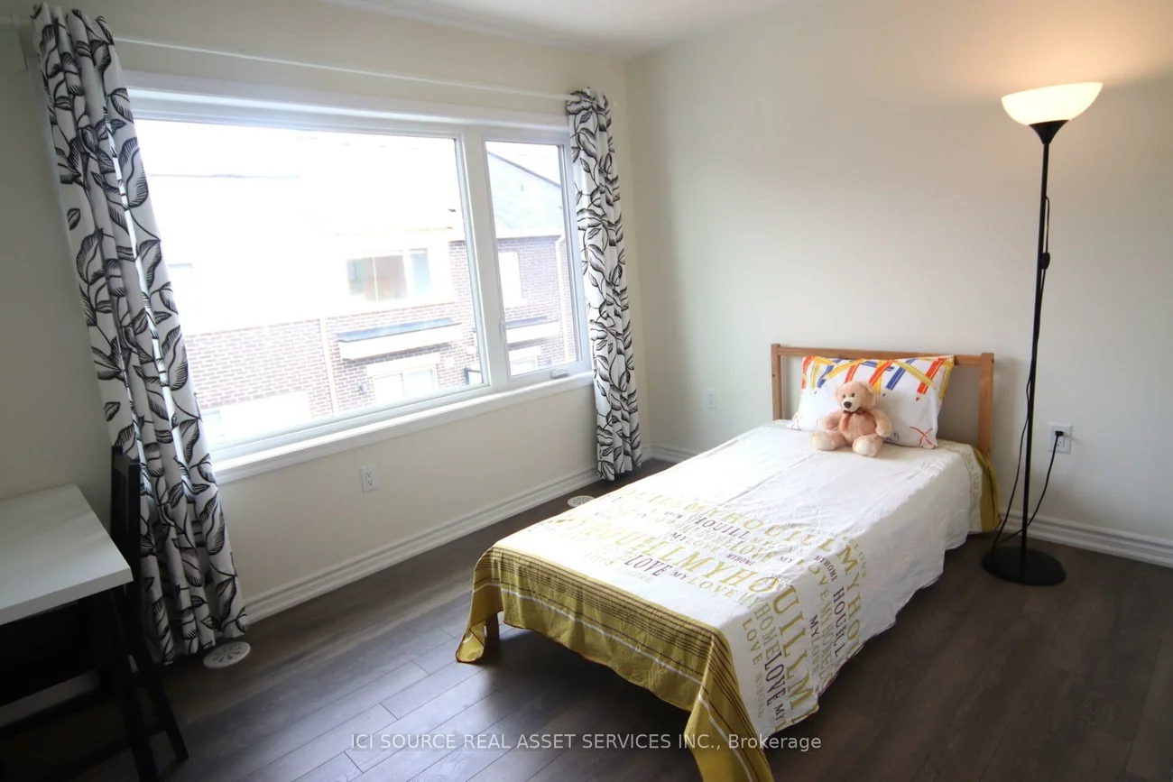 250, Lagerfeld, Northwest Brampton, Brampton