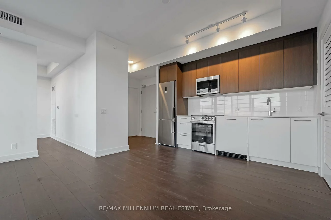 225, Veterans, Northwest Brampton, Brampton