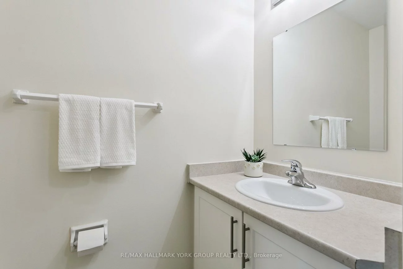 51, John, Downtown Brampton, Brampton