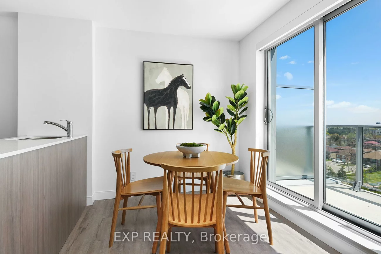 100, Manett, Brampton West, Brampton