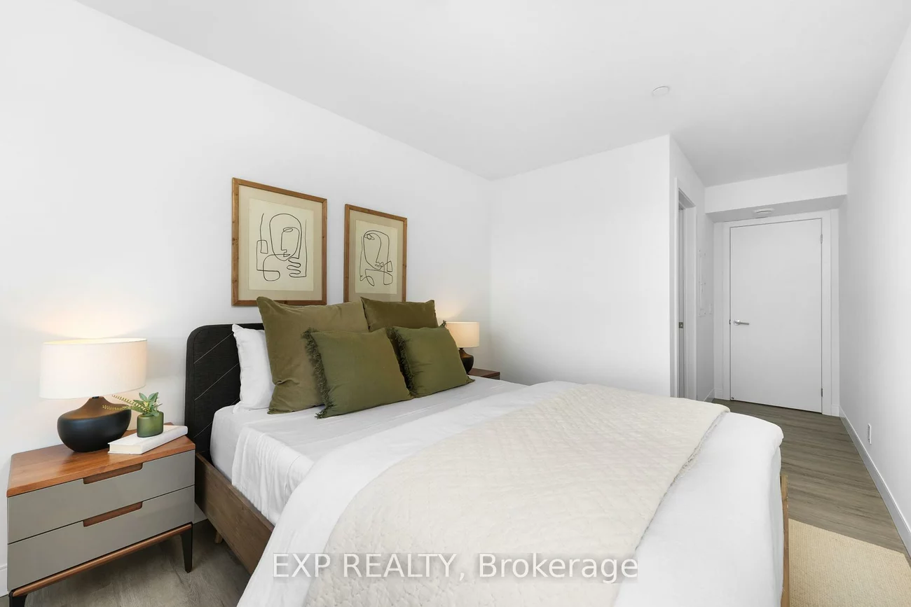 100, Manett, Brampton West, Brampton