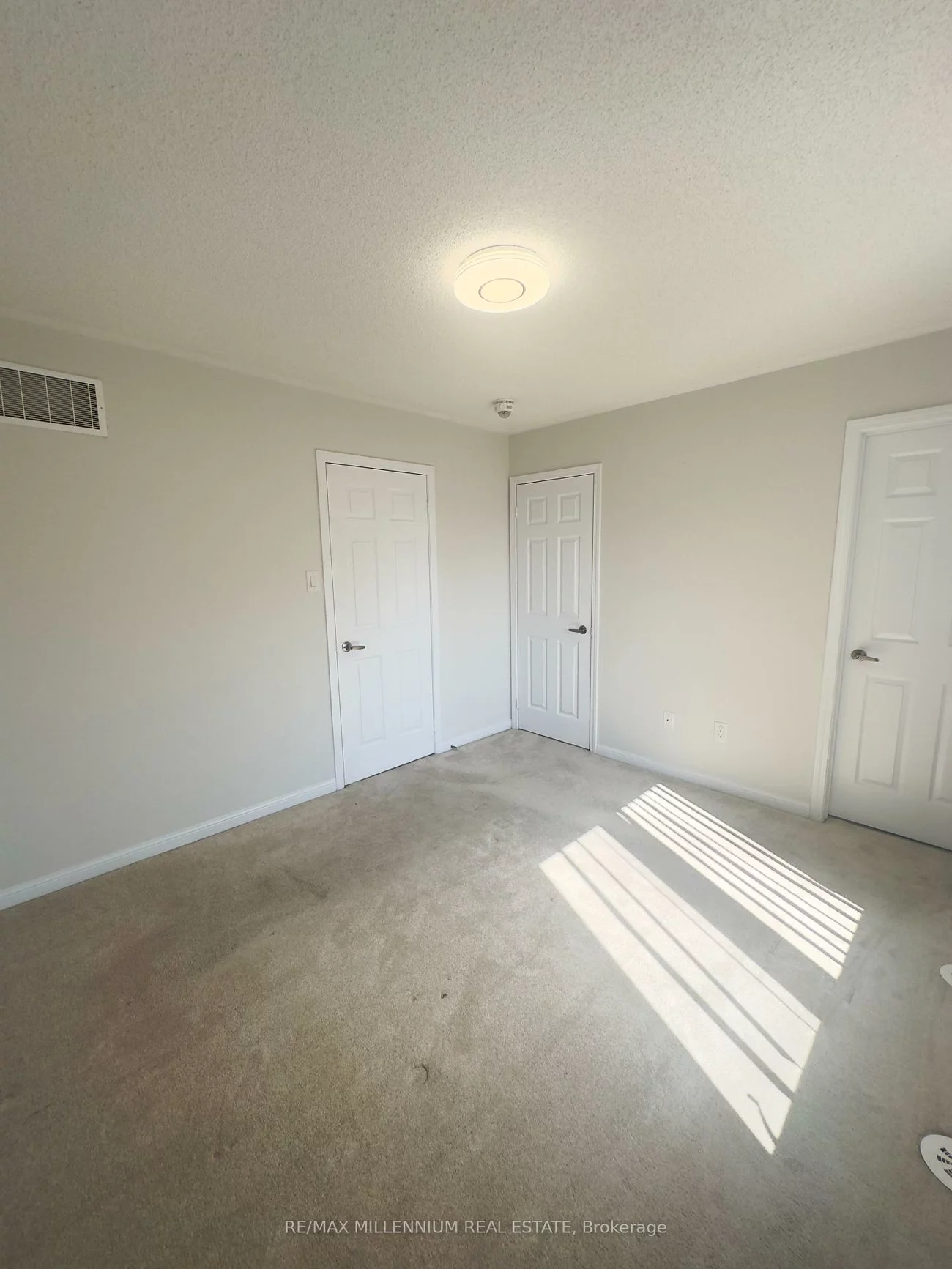 250, Sunny Meadow, Sandringham-Wellington, Brampton