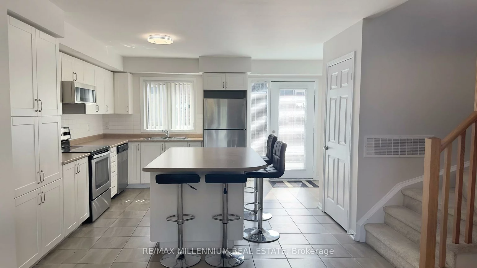 250, Sunny Meadow, Sandringham-Wellington, Brampton