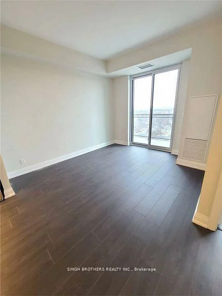 15, Lynch, Downtown Brampton, Brampton