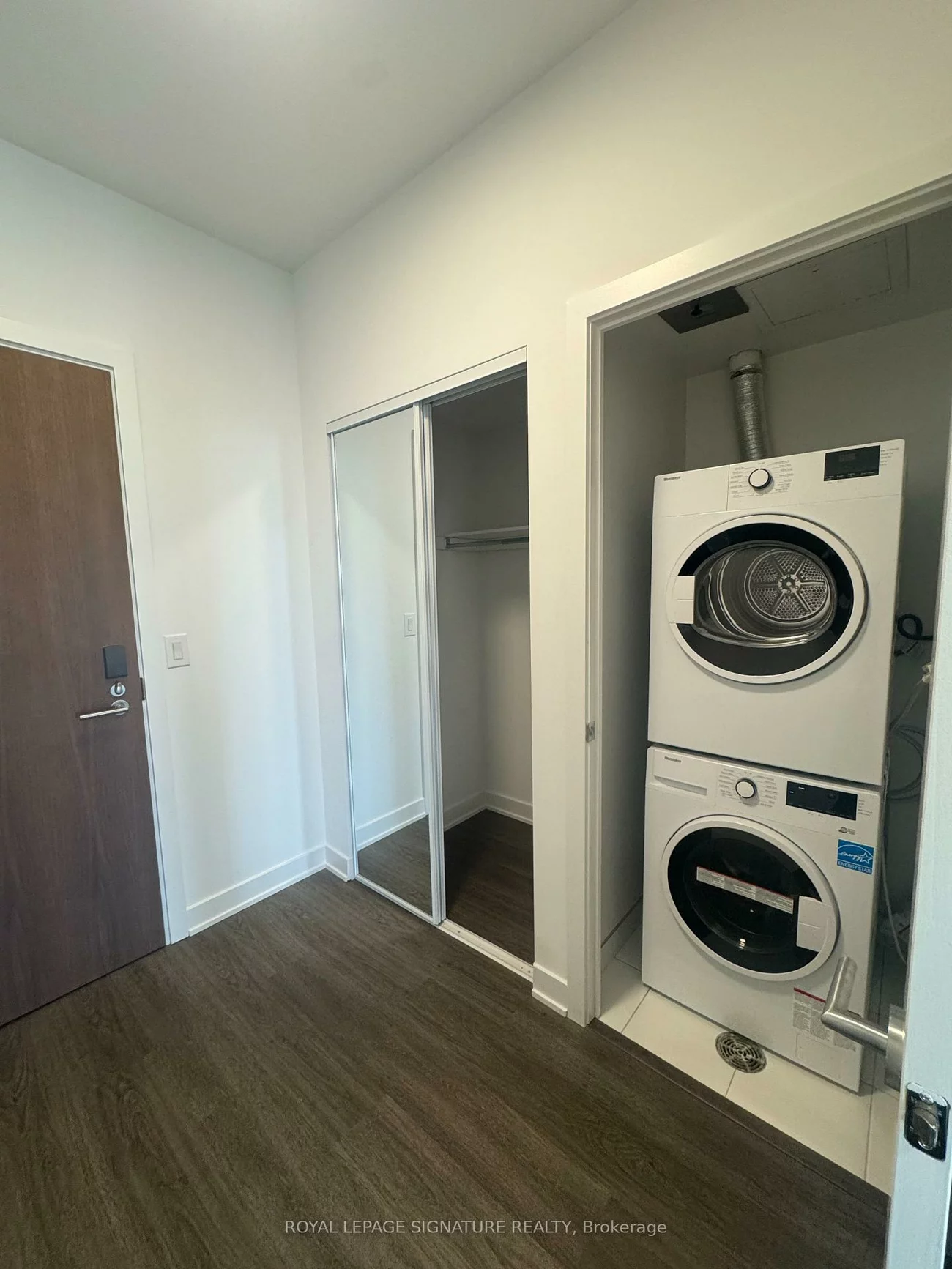 40, Lagerfeld, Northwest Brampton, Brampton