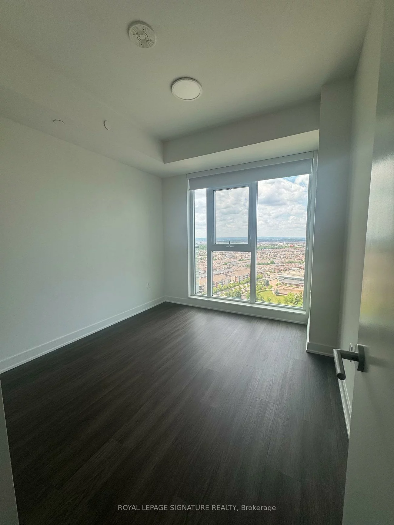 40, Lagerfeld, Northwest Brampton, Brampton