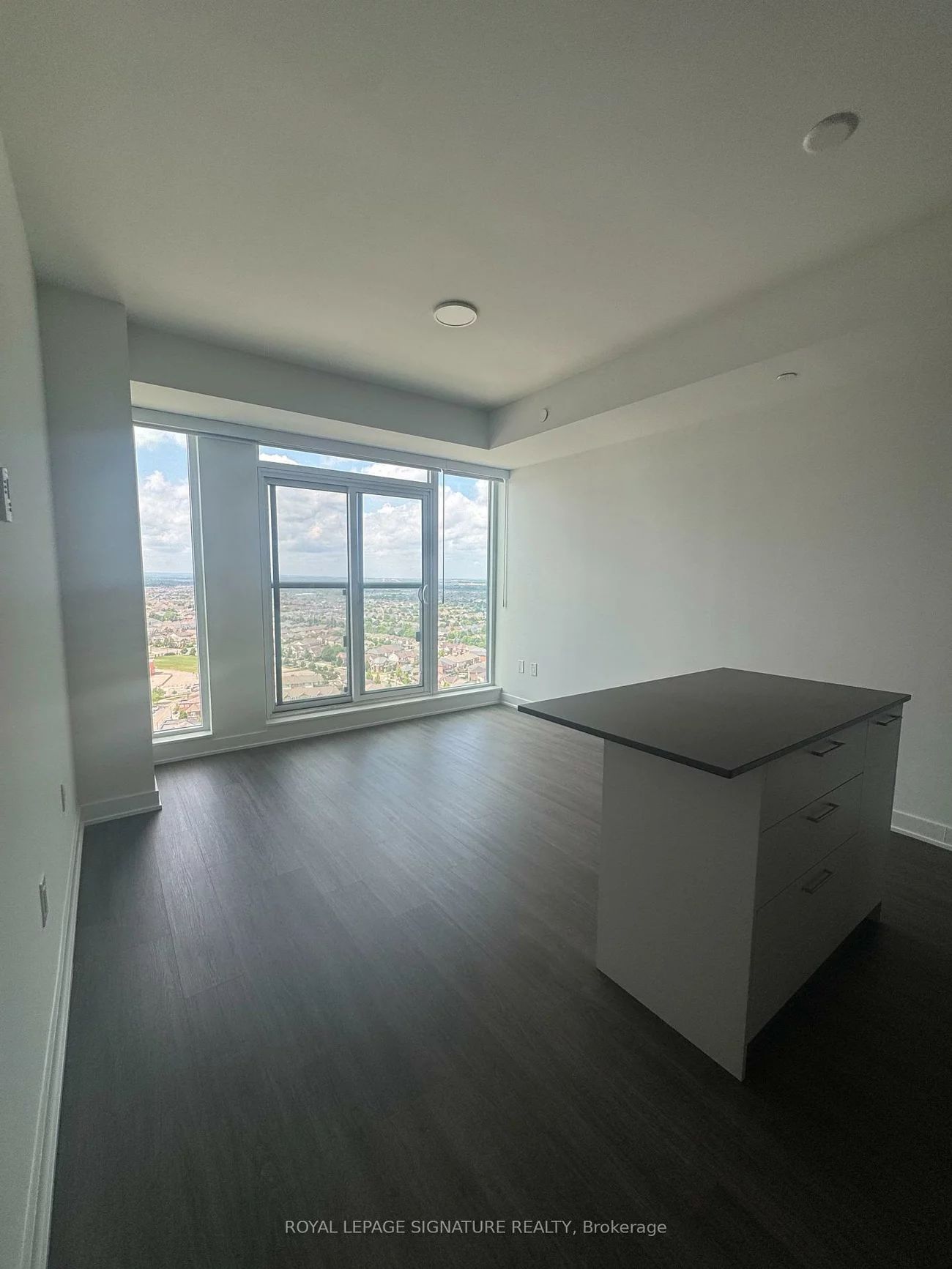 40, Lagerfeld, Northwest Brampton, Brampton