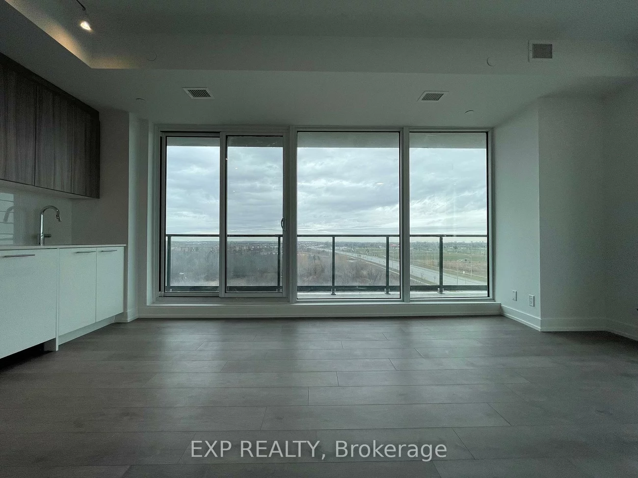 215, Veterans, Northwest Brampton, Brampton