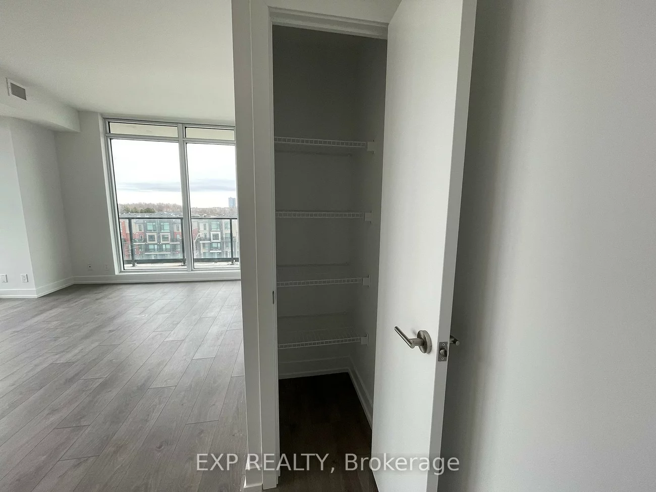 215, Veterans, Northwest Brampton, Brampton