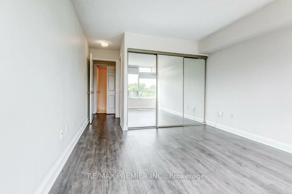24, Hanover, Queen Street Corridor, Brampton
