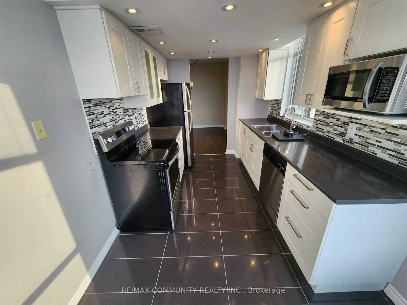 26, Hanover, Queen Street Corridor, Brampton