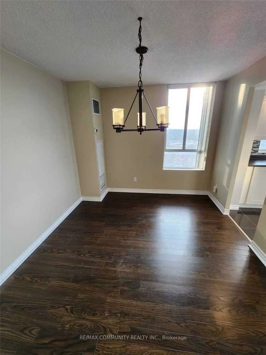 26, Hanover, Queen Street Corridor, Brampton