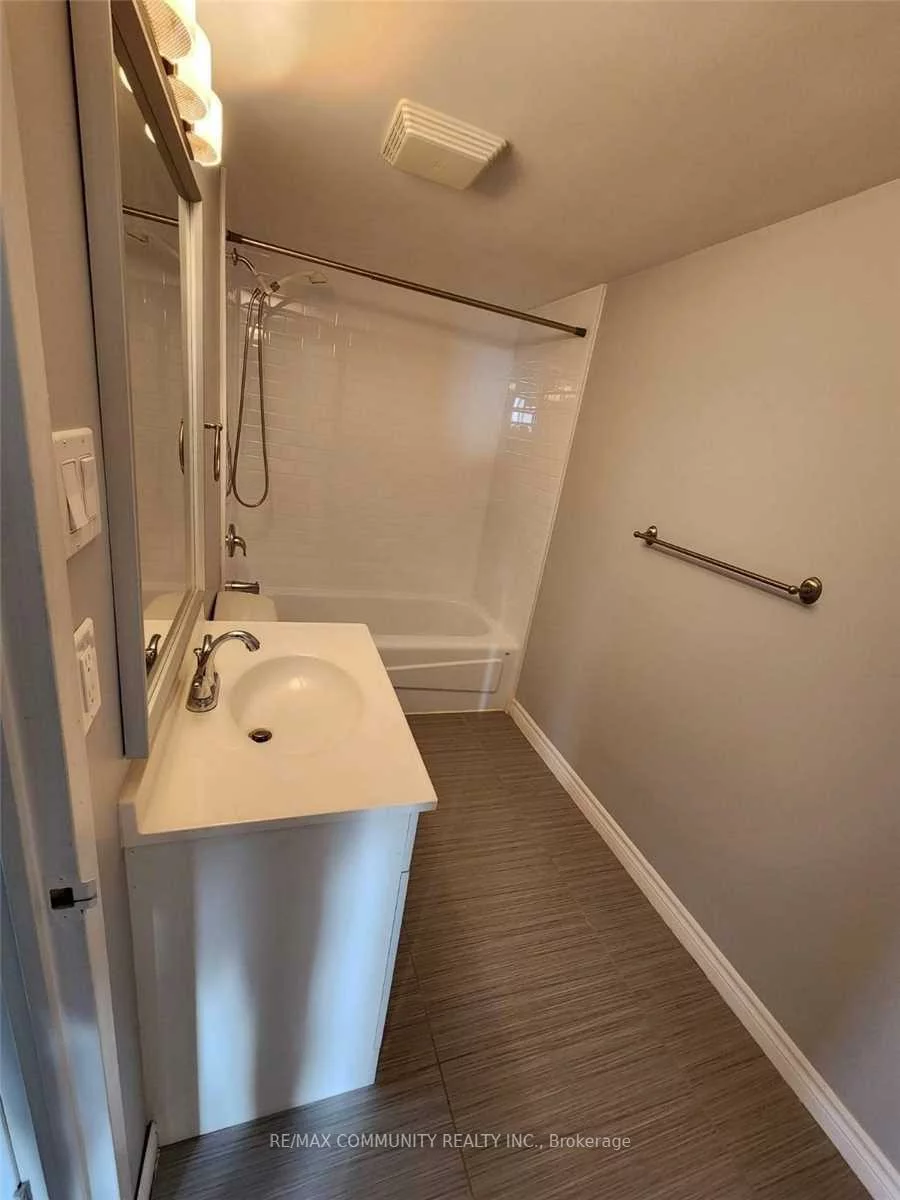 26, Hanover, Queen Street Corridor, Brampton