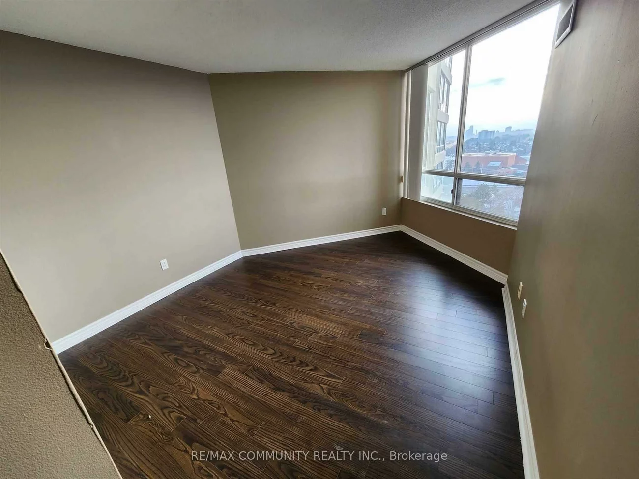 26, Hanover, Queen Street Corridor, Brampton