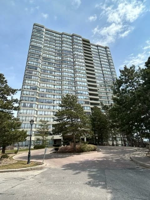 22, Hanover, Queen Street Corridor, Brampton