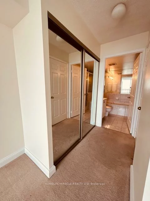 22, Hanover, Queen Street Corridor, Brampton