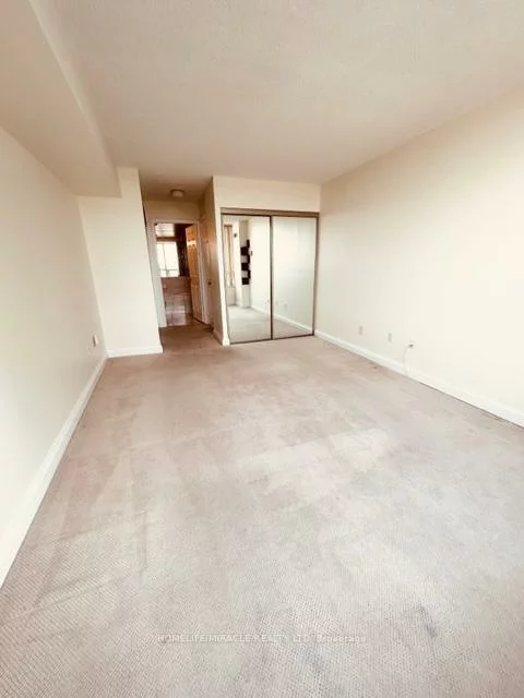 22, Hanover, Queen Street Corridor, Brampton
