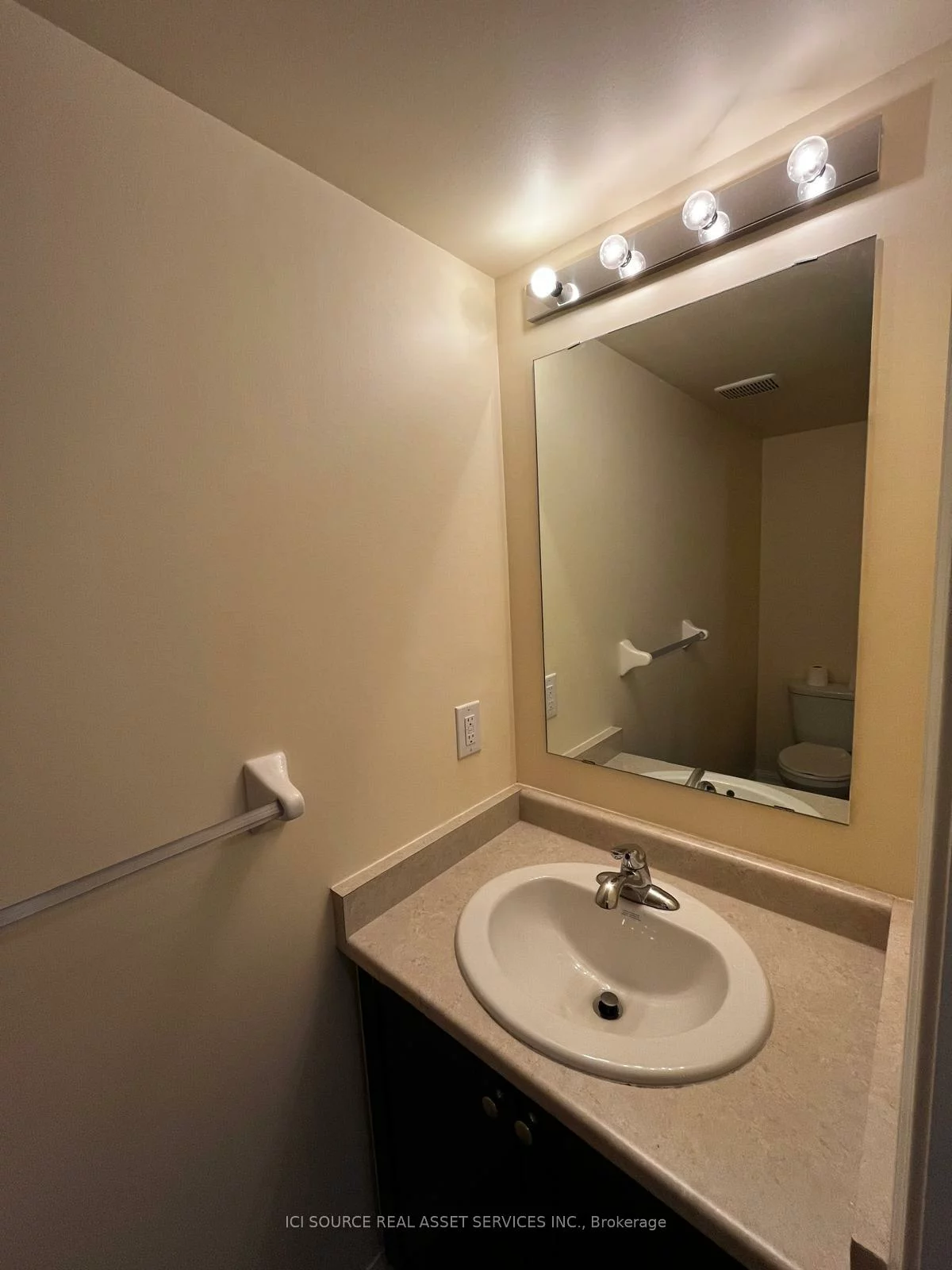250, Sunny Meadow, Sandringham-Wellington, Brampton