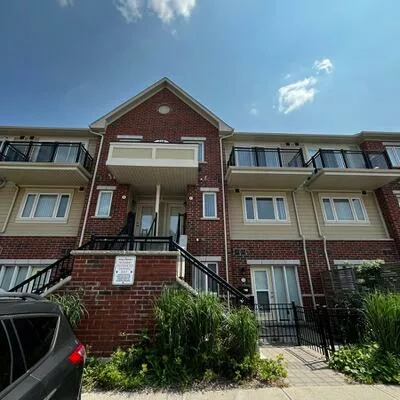 250, Sunny Meadow, Sandringham-Wellington, Brampton