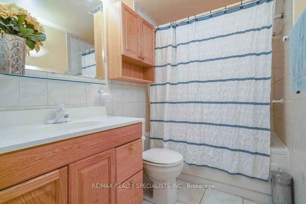 37, Carisbrooke, Central Park, Brampton