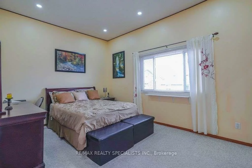 37, Carisbrooke, Central Park, Brampton