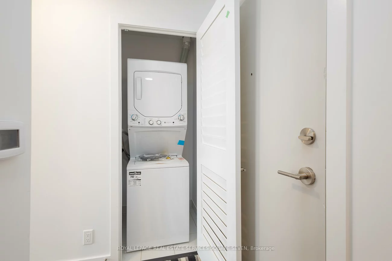 215, Veterans, Northwest Brampton, Brampton