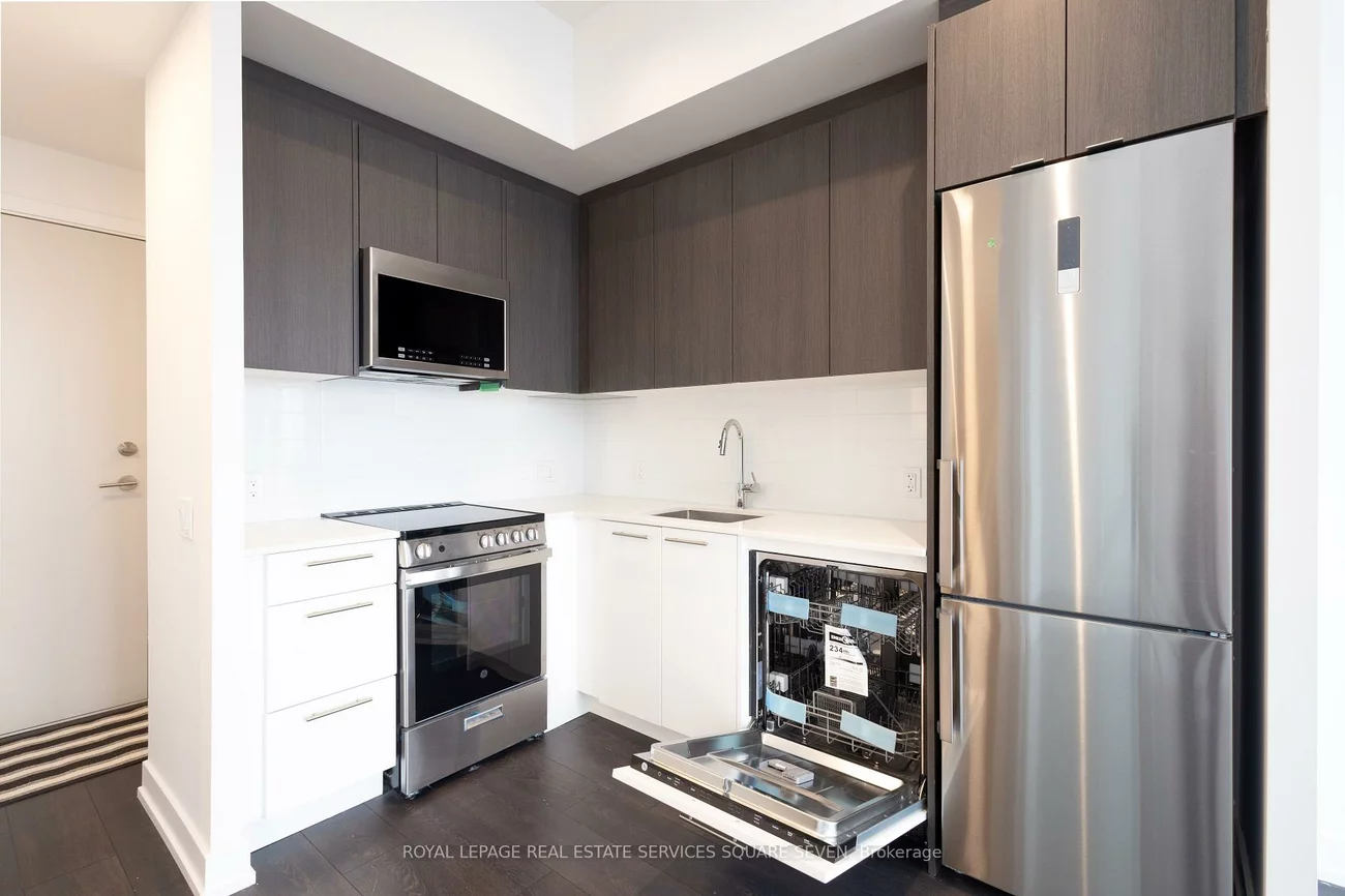 215, Veterans, Northwest Brampton, Brampton