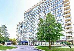 12, Laurelcrest, Queen Street Corridor, Brampton