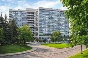 12, Laurelcrest, Queen Street Corridor, Brampton
