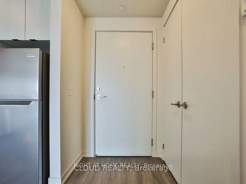 58, SKY HARBOUR, Bram West, Brampton
