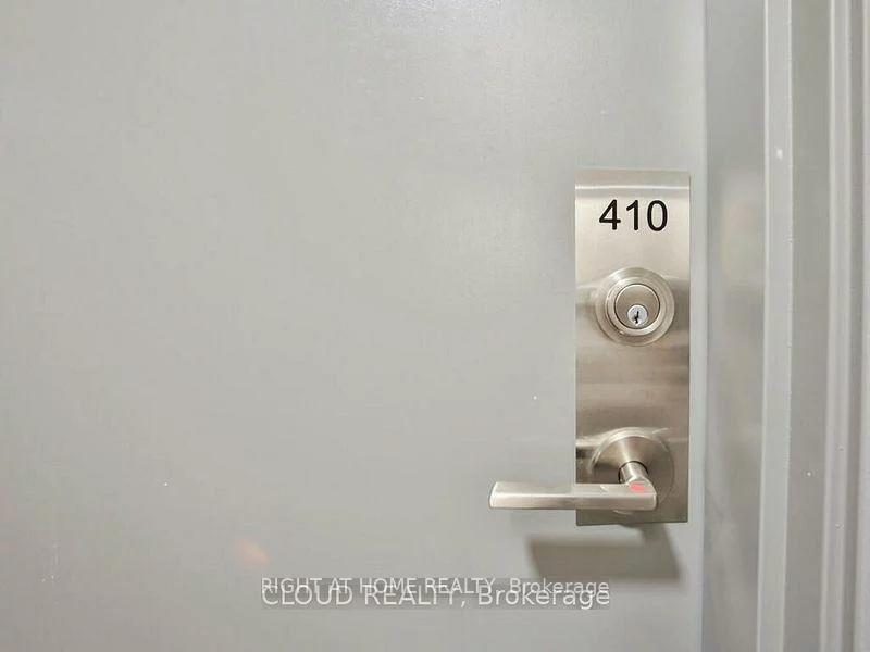 58, SKY HARBOUR, Bram West, Brampton