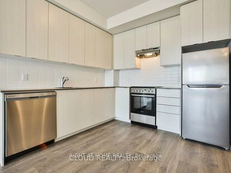 58, SKY HARBOUR, Bram West, Brampton
