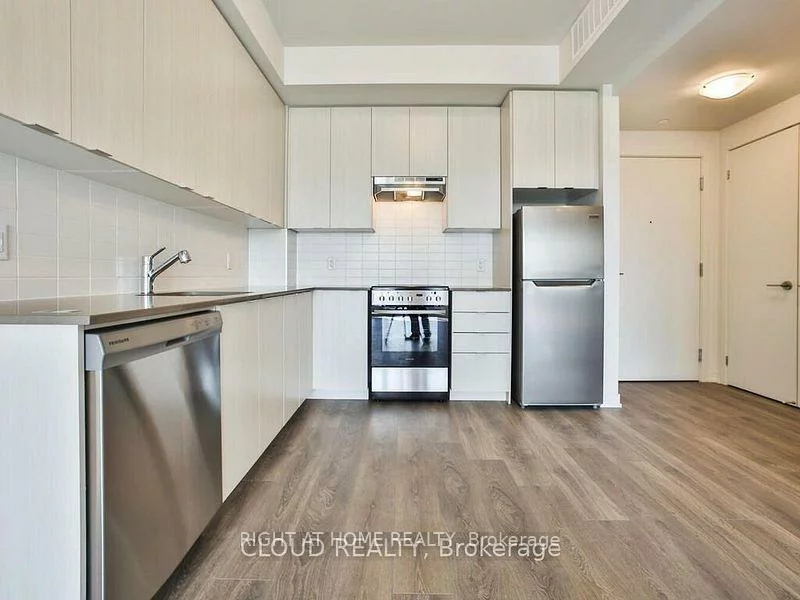58, SKY HARBOUR, Bram West, Brampton