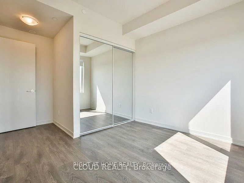 58, SKY HARBOUR, Bram West, Brampton