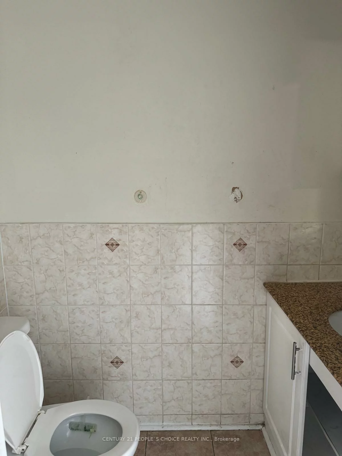 21, Knightsbridge, Queen Street Corridor, Brampton