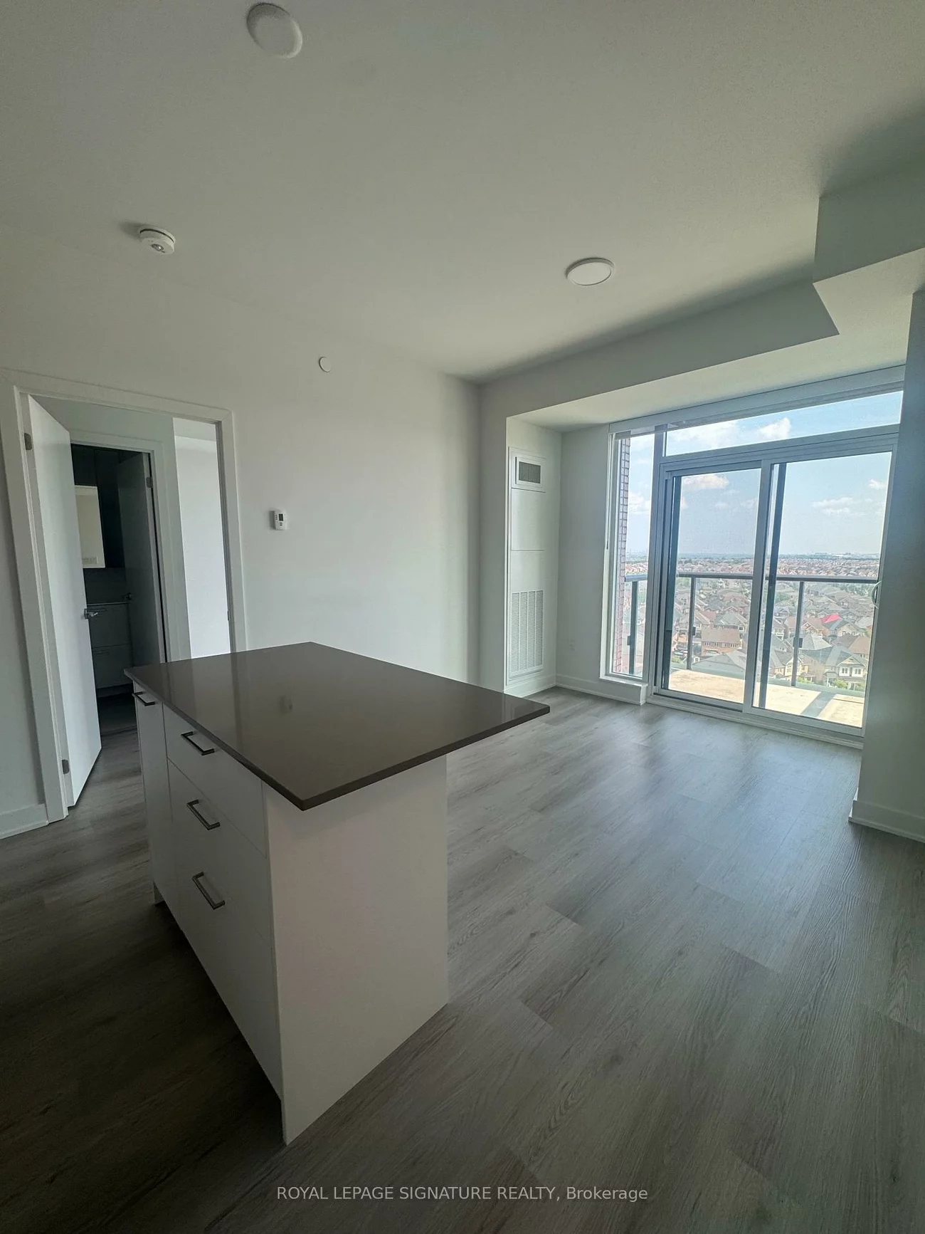 40, Lagerfeld, Northwest Brampton, Brampton