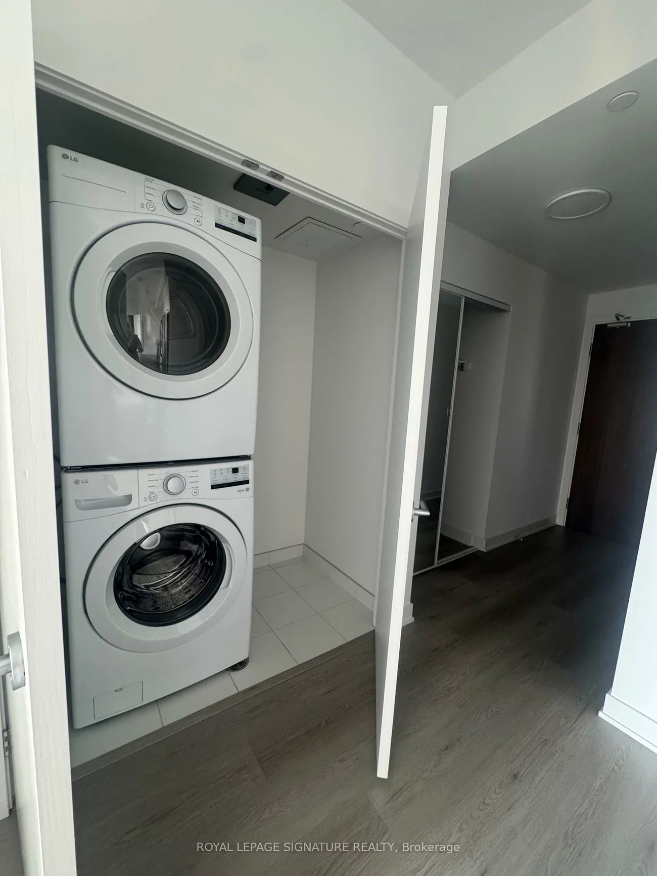 40, Lagerfeld, Northwest Brampton, Brampton