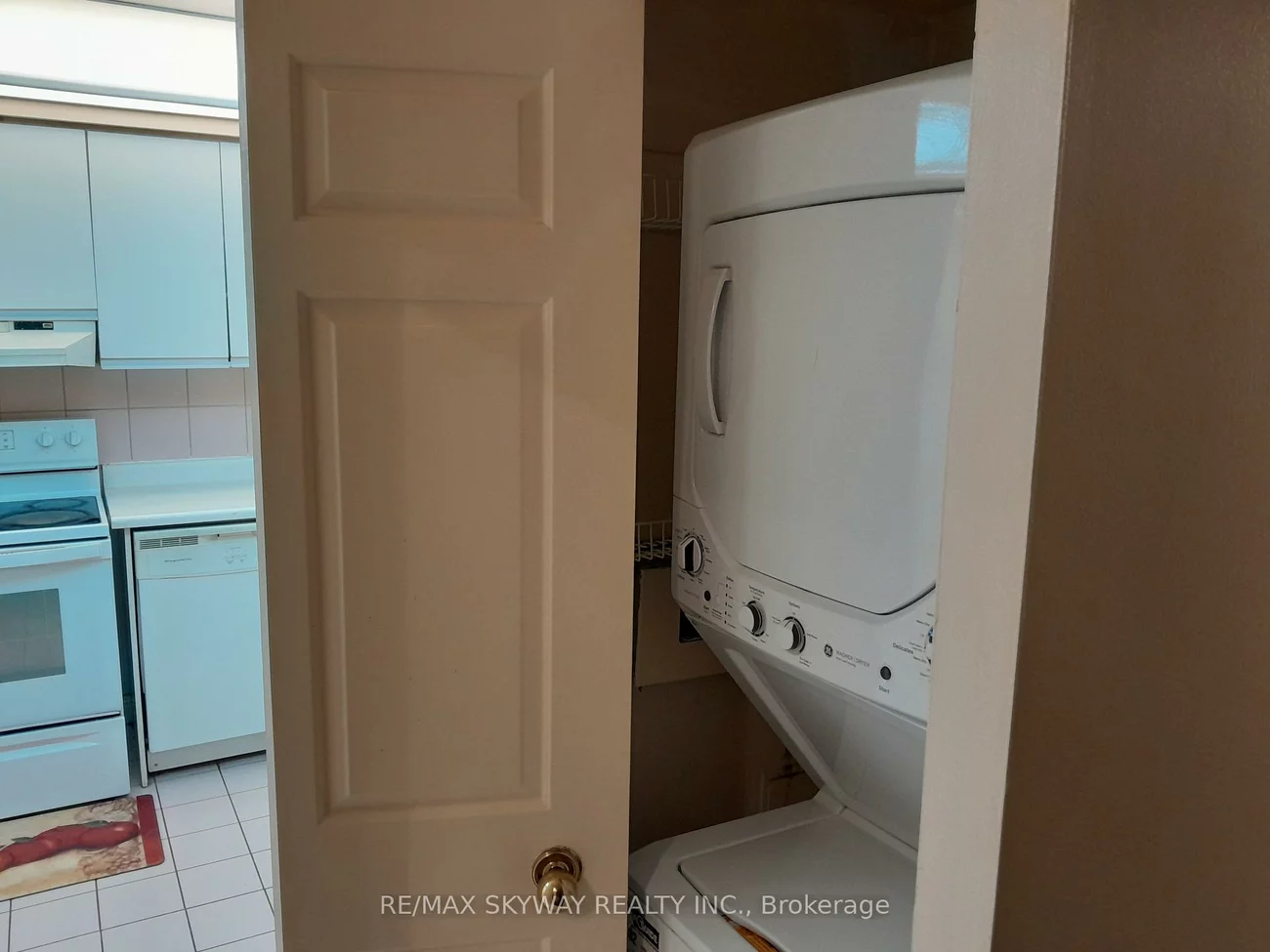 24, Hanover, Queen Street Corridor, Brampton