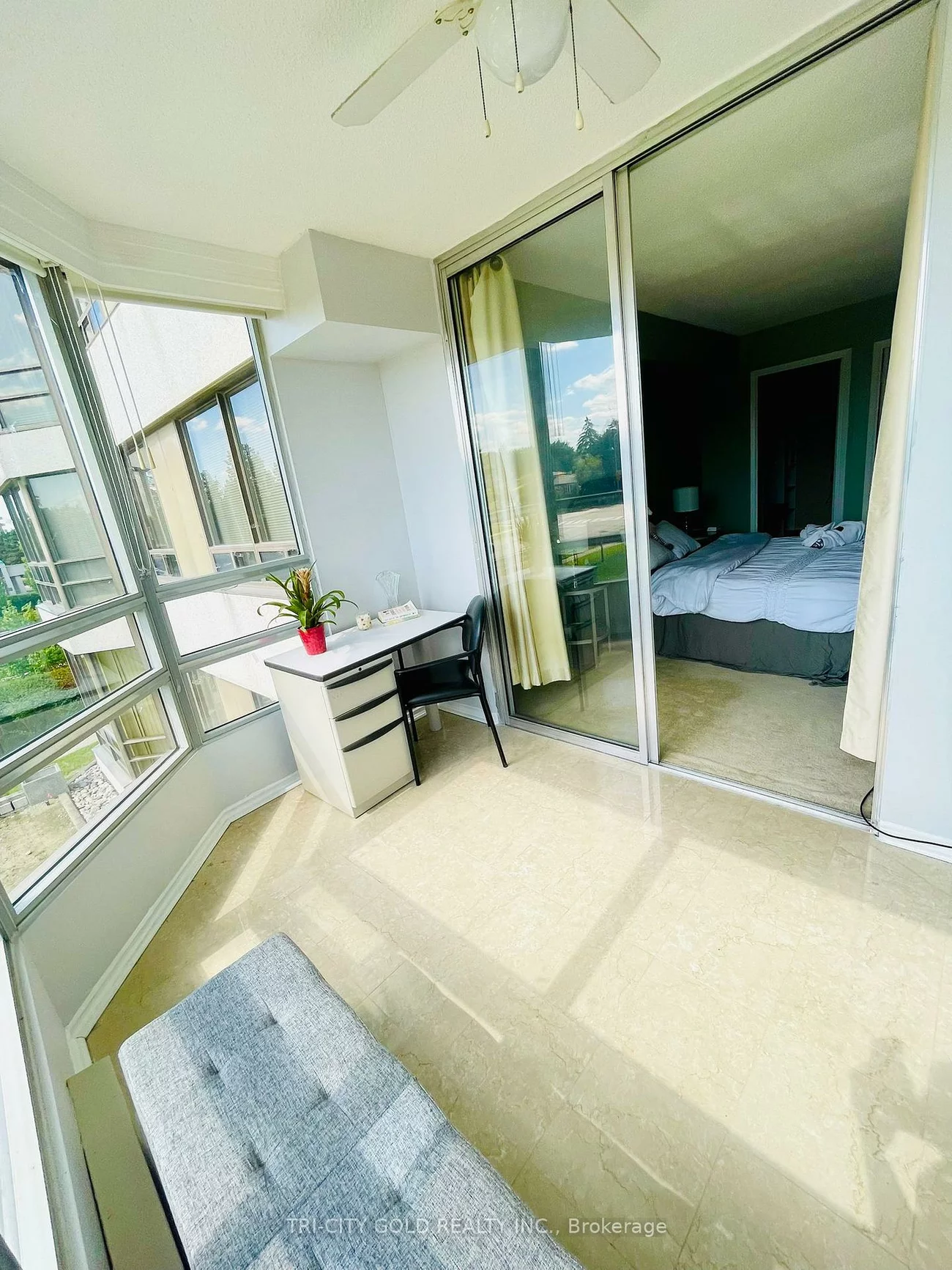 320, Mill, Brampton South, Brampton