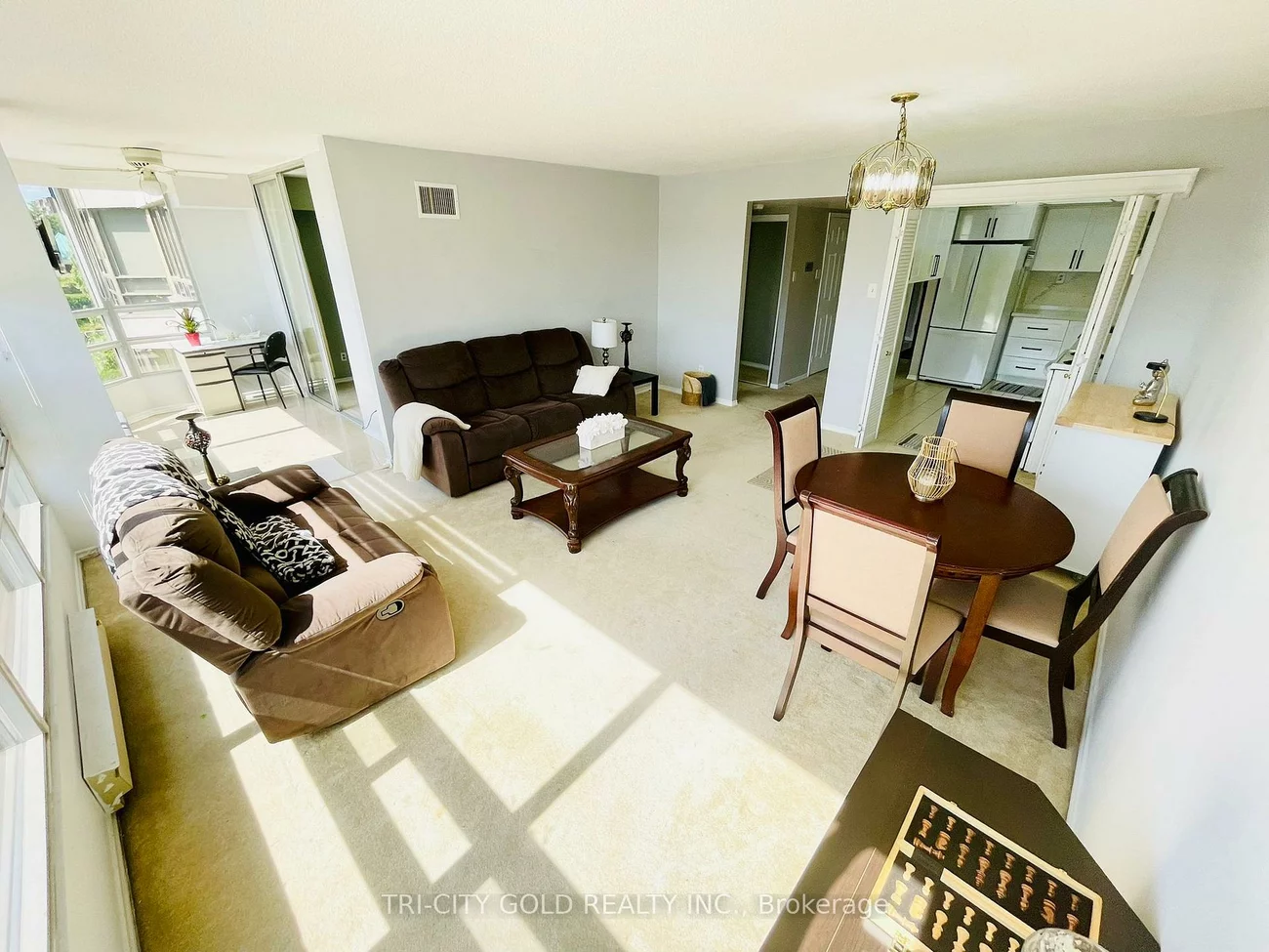 320, Mill, Brampton South, Brampton