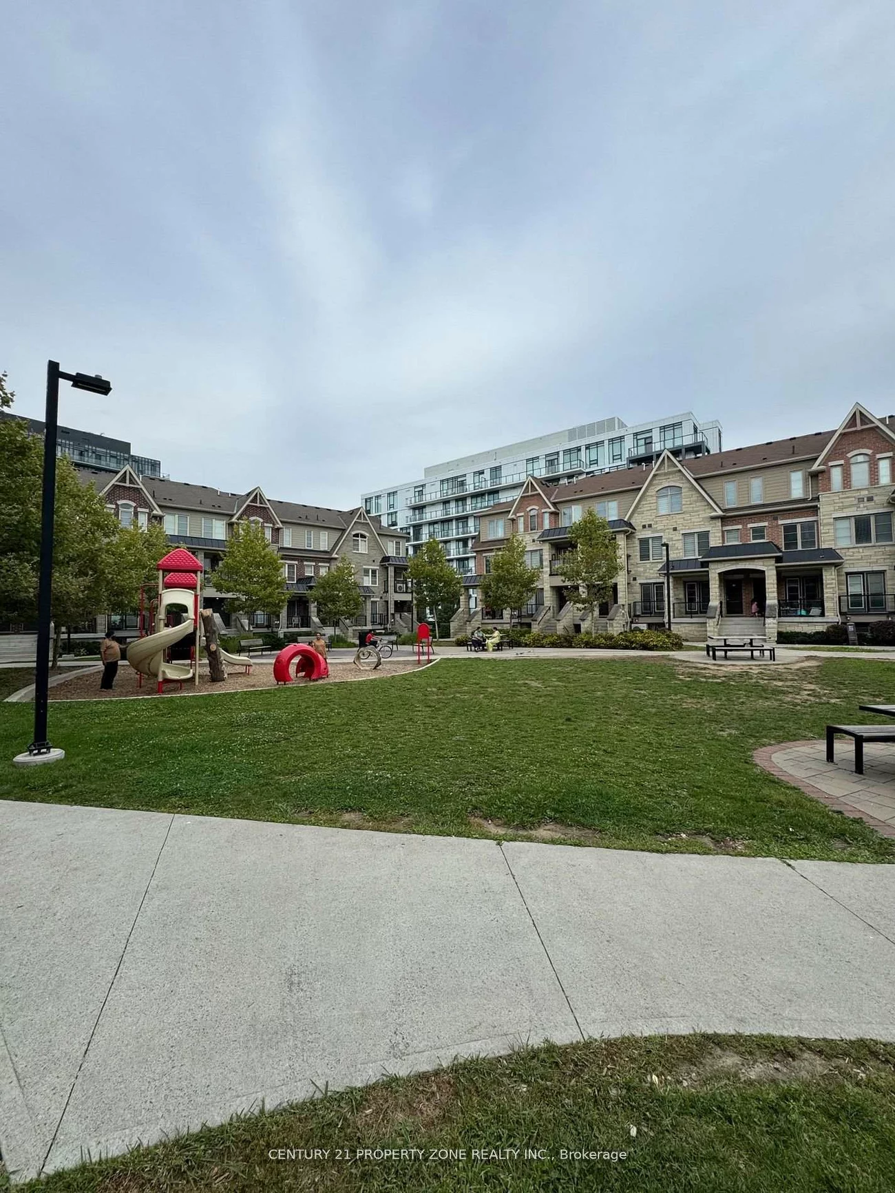 200, Veterans, Northwest Brampton, Brampton