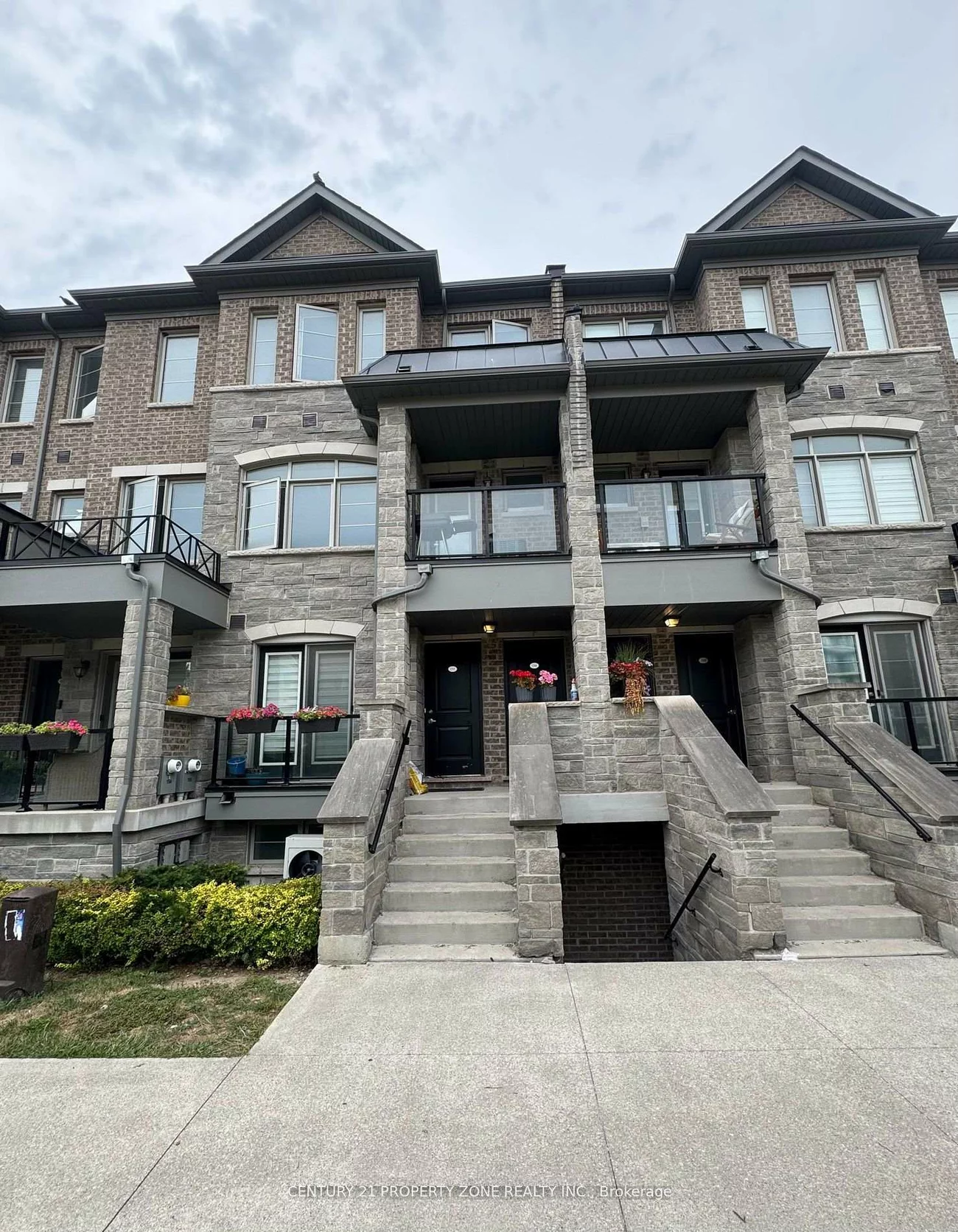 200, Veterans, Northwest Brampton, Brampton