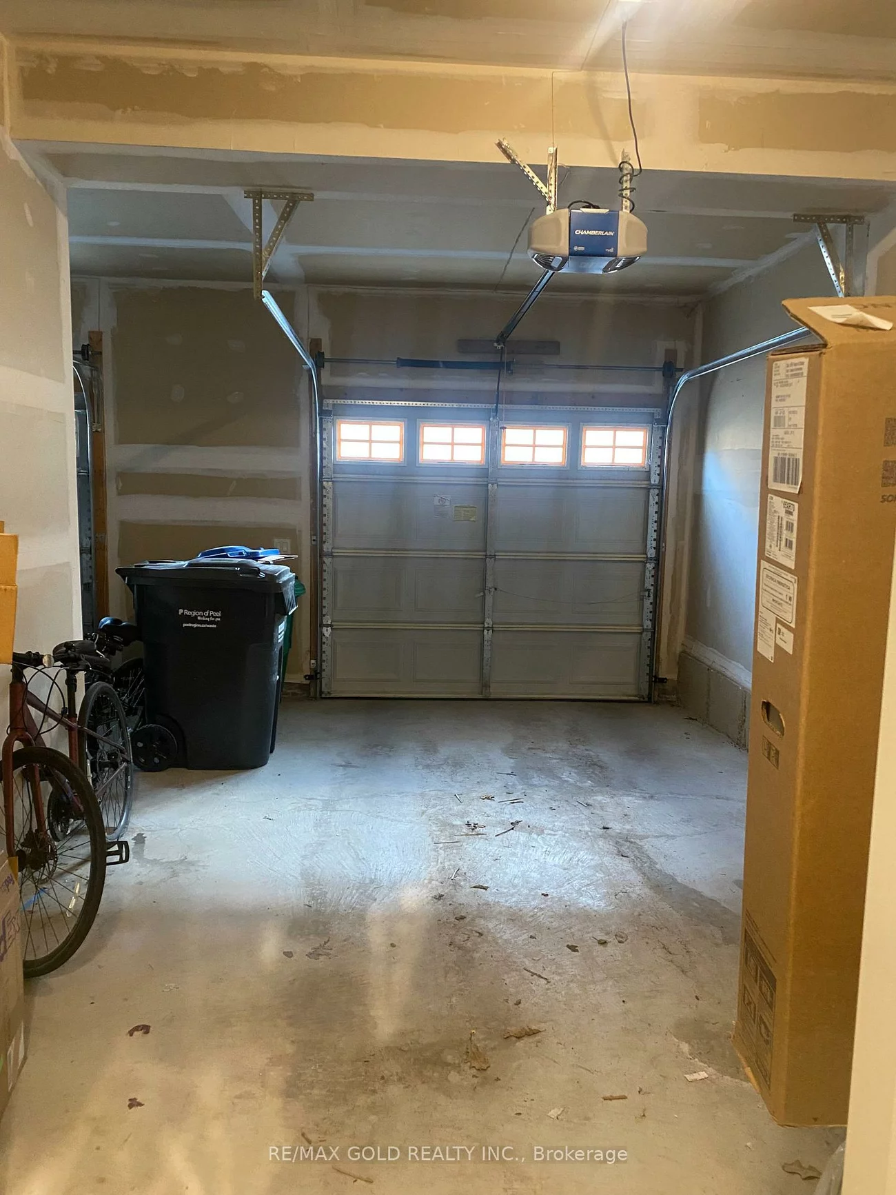 1, Beckenrose, Bram West, Brampton